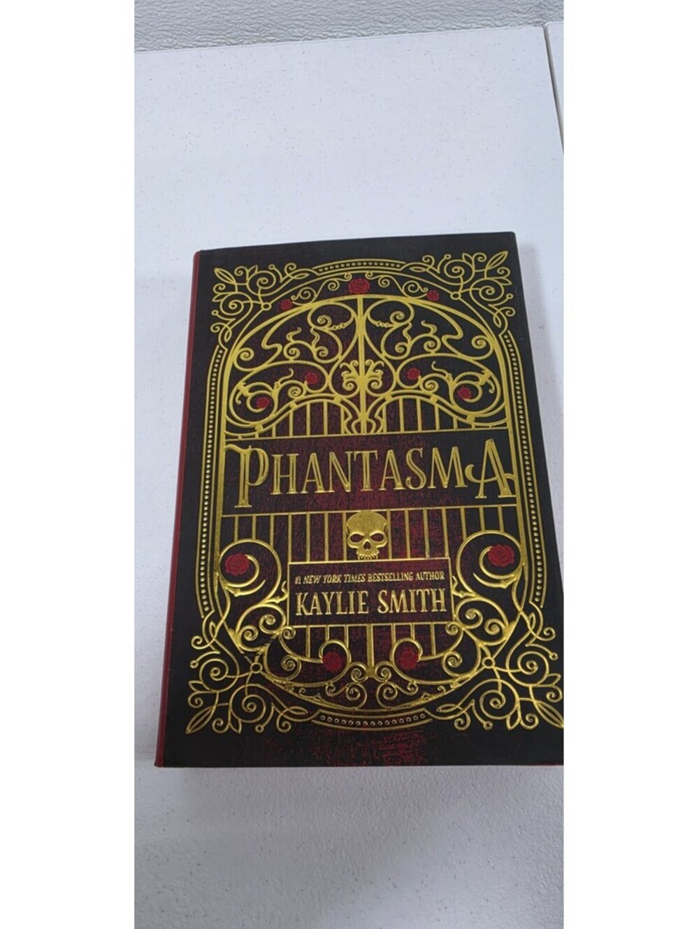 Phantasma Kaylie Smith Fantasy Gothic Novel Black Red Gold Hardcover Forever